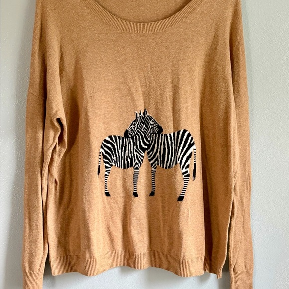 Madewell Sweaters - Madewell Tan Zebra Crew Neck Sweater